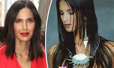 Padma Lakshmi, 47, frees the nipple with topless throwback。